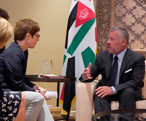 Jordanian King Receives German Federal Minister of Defense