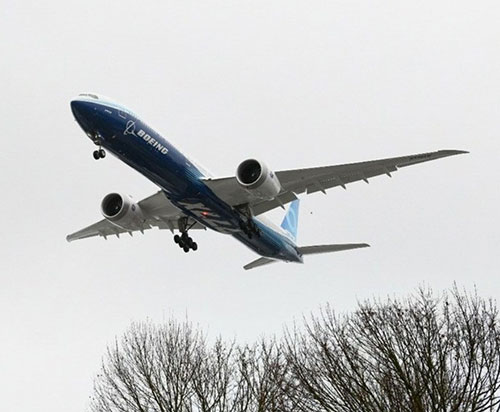 New Boeing 777X Completes Successful First Flight