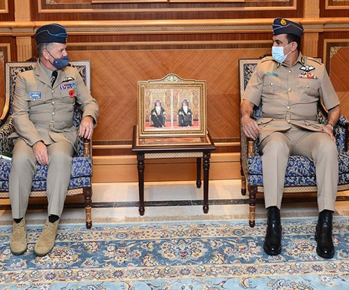 Oman Royal Air Force, Navy Commanders Receive Senior UK Defense Advisor