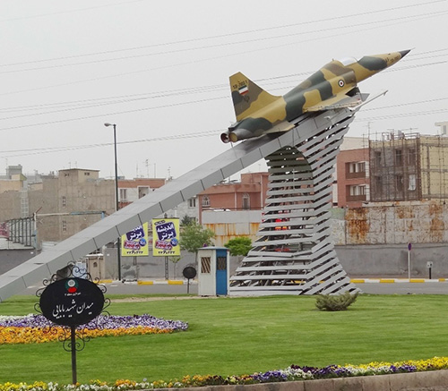 Pakistani Military Delegation Visits Iranian Air Base 