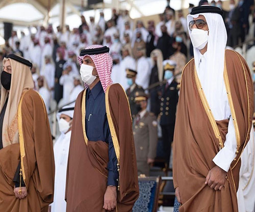 Qatar’s Amir Patronizes Graduation of 9th Batch of Al Zaeem Air Academy