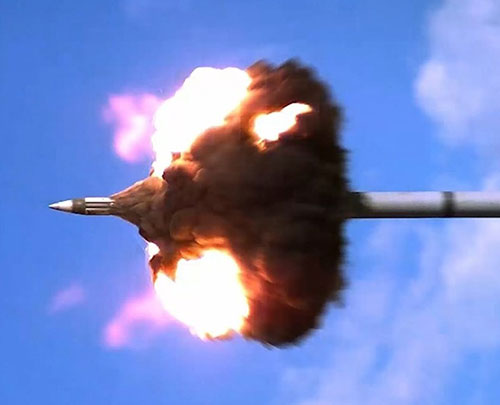 Raytheon, US Navy Test Excalibur N5 Munitions 