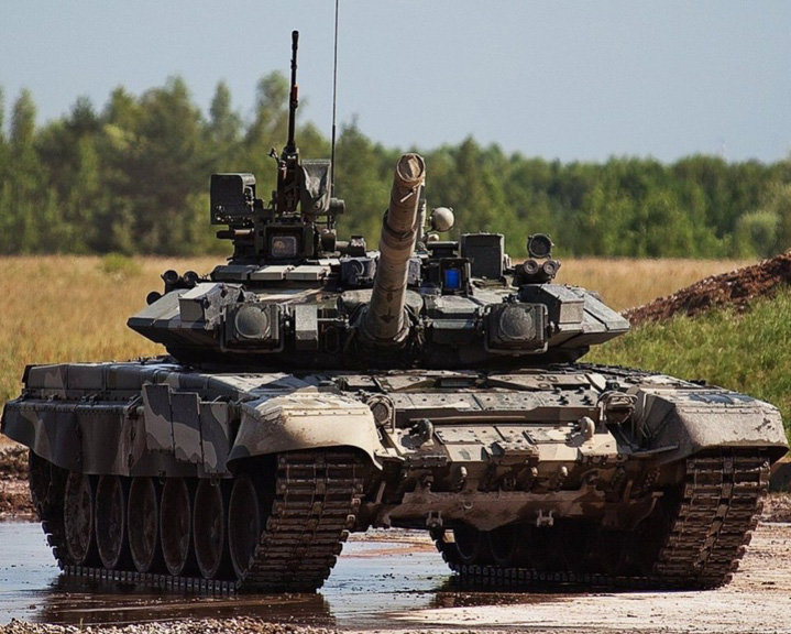 Russian T-90 Main Battle Tank