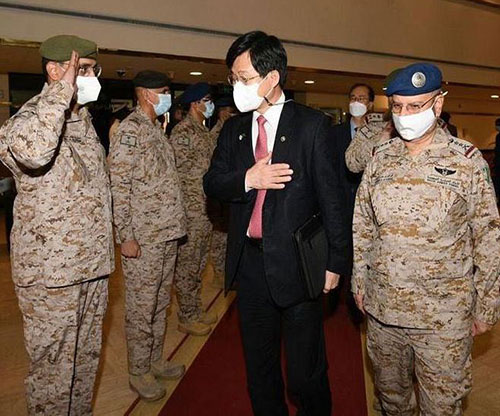 Saudi Chief of General Staff Receives South Korean Minister of Defense Acquisition 