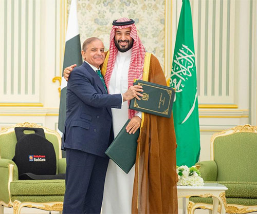 Saudi Crown Prince, Pakistan Prime Minister Sign Strategic Defence Agreement
