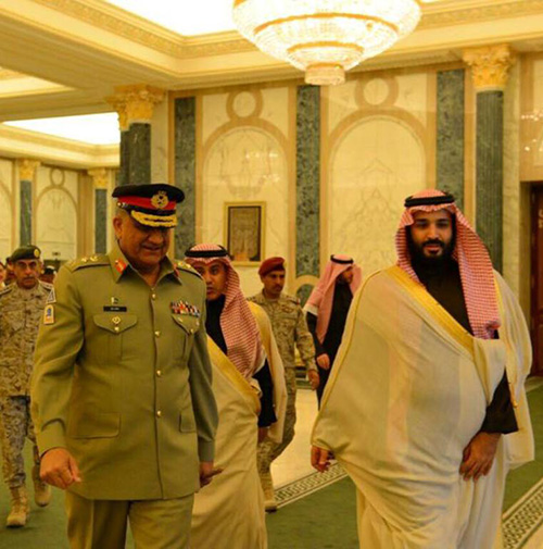 Saudi Crown Prince Receives Commander of Pakistani Army