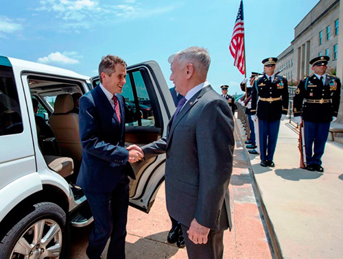 U.S. Defense Secretary Receives British Counterpart 