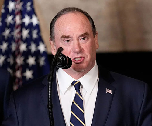 US Navy Secretary Dismissed as Blockade of Iranian Ports Continues