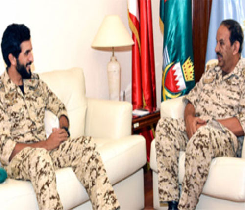 Bahrain’s Defense Chief Receives Royal Guard Commander