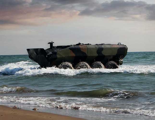 1st Amphibious Combat Vehicle Delivered to US Marine Corps