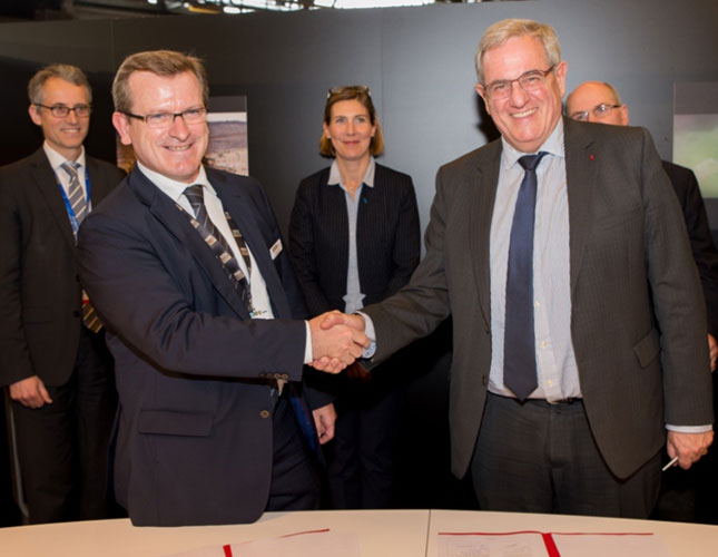 Renault Trucks Defense, DCI Sign Strategic Agreement 