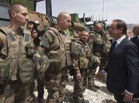 Hollande Pays Surprise Visit to Afghanistan