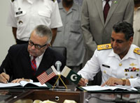 US, Pakistan Ink NATO Convoy Deal