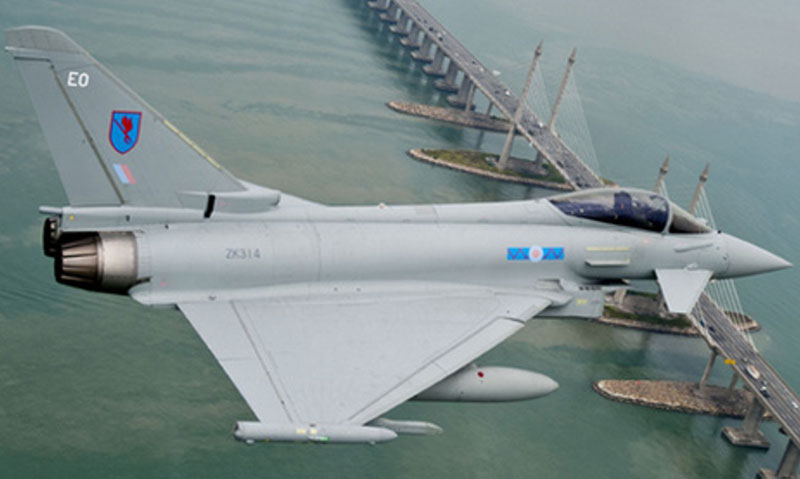 4 RAF Typhoons Arrive to Lima 2013 Air Show
