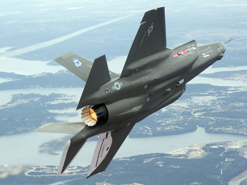 F-35 Program Achieves New Milestones in 2012