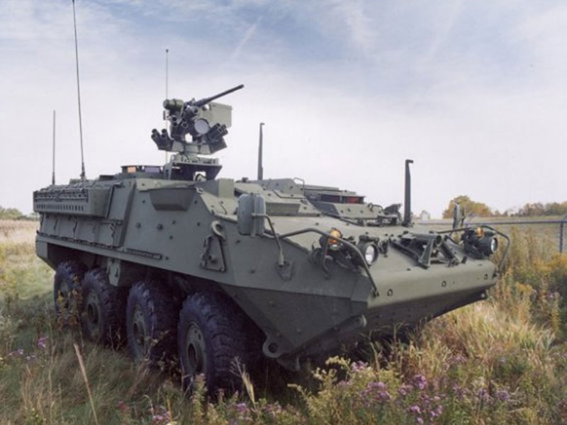 Raytheon Battlefield Radio Transmits Data to Stryker Vehicles