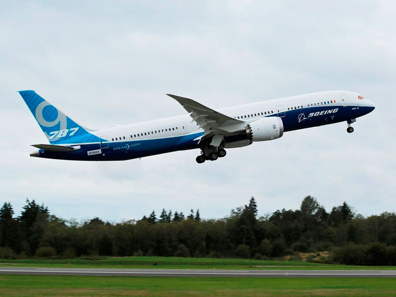 Rolls-Royce Trent 1000 Powers 787-9 Dreamliner 1st Flight