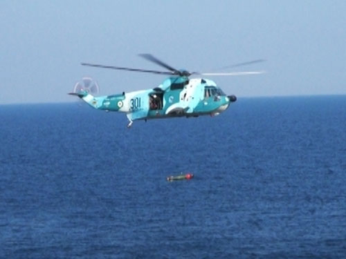 Iran Fires Latest Home-Made Torpedo from Helicopters