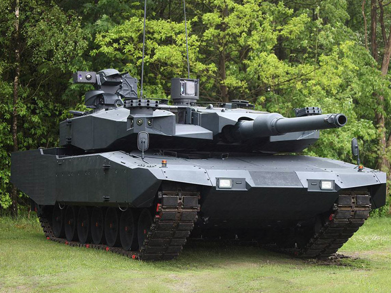 Leopard 2 Simulators for Indonesia Pass Acceptance Test