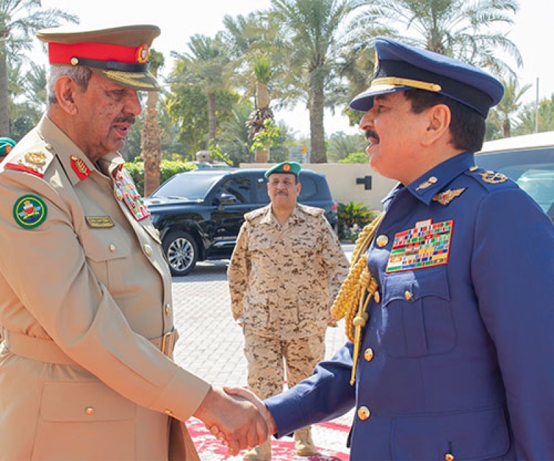 Bahrain’s King Visits Defence Force’s General Command