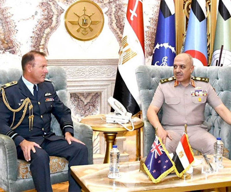 Chief of Staff of Egyptian Armed Forces Receives Commander of New Zealand Defence Force