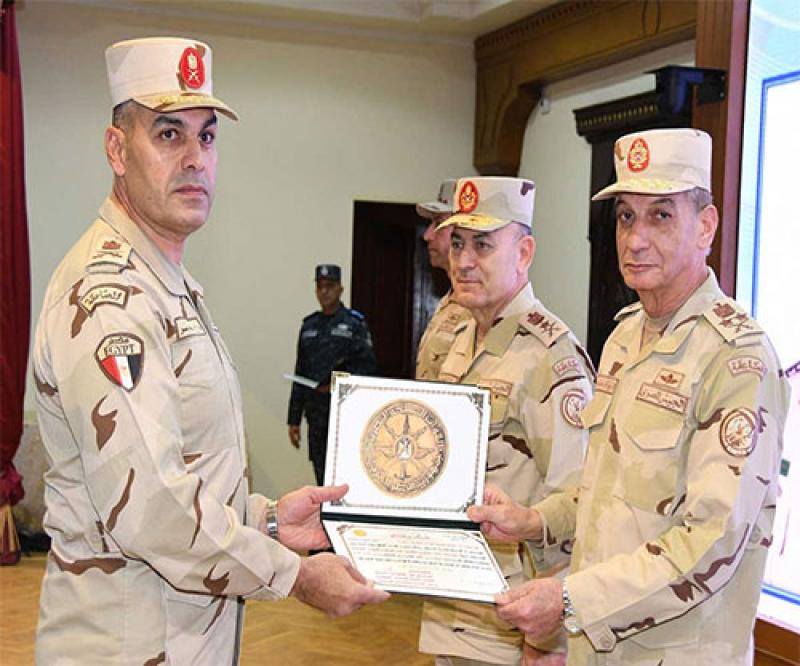 Egypt’s Commander-in-Chief Meets with Commanders & Officers of the Armed Forces