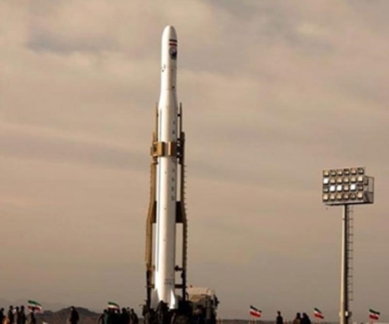 Iranian Forces Use Noor-1 Sat to Monitor First Military Drill