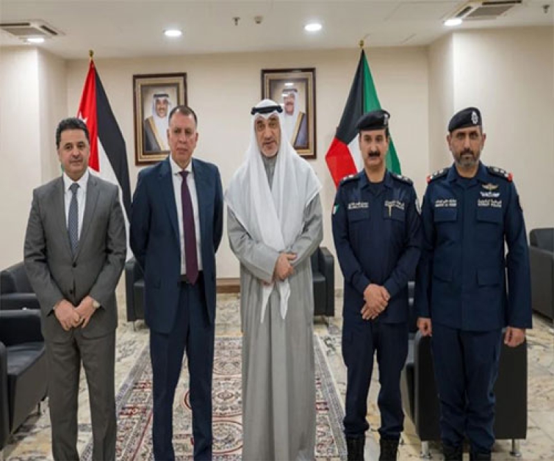 Jordan Interior Minister Tours Coast Guard Base in Kuwait