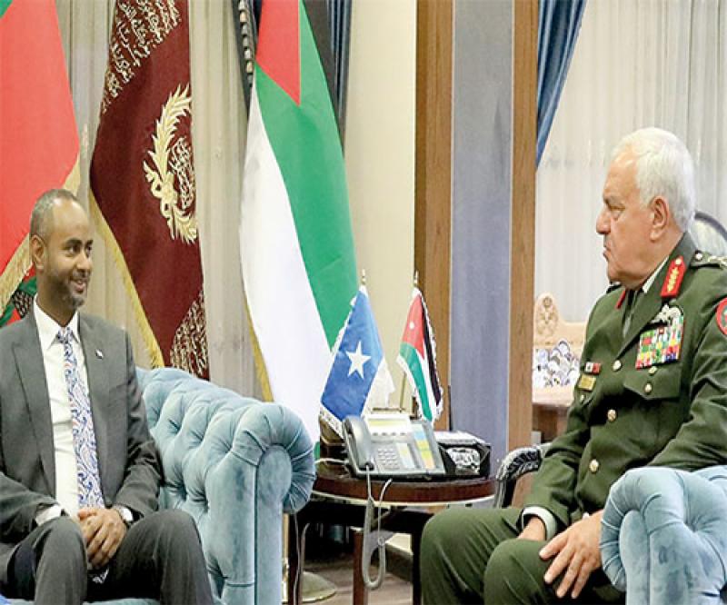 Jordanian Army Chief, Somali Defense Minister Discuss Military Cooperation