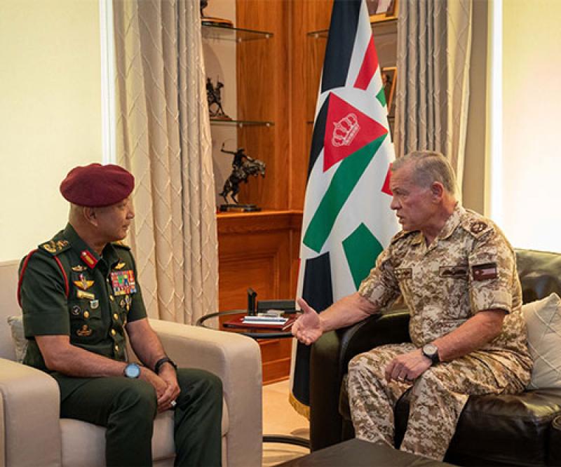 Jordanian King Receives Chief of Malaysia’s Defence Forces; Chairs National Security Council Meeting