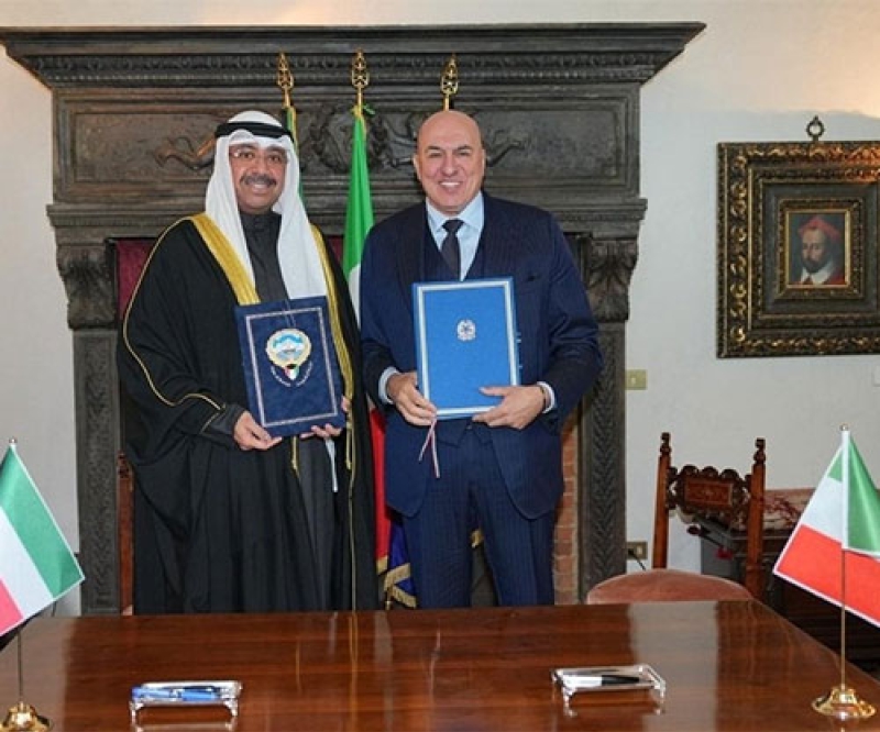 Kuwait, Italy Sign New Military Cooperation Agreement