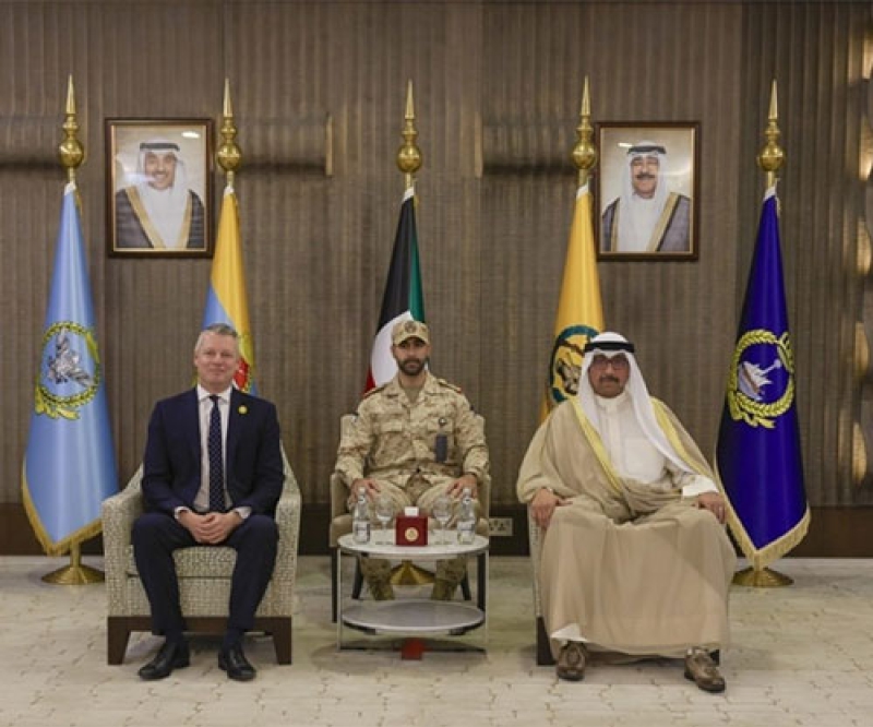 Kuwait, UK Discuss Military & Defense Cooperation