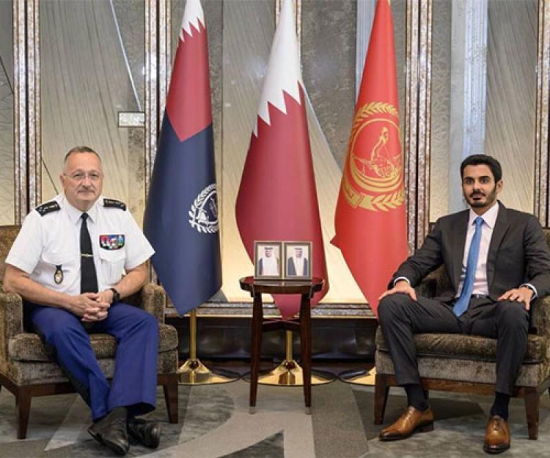 Qatar’s Interior Minister Meets French National Gendarmerie Director General