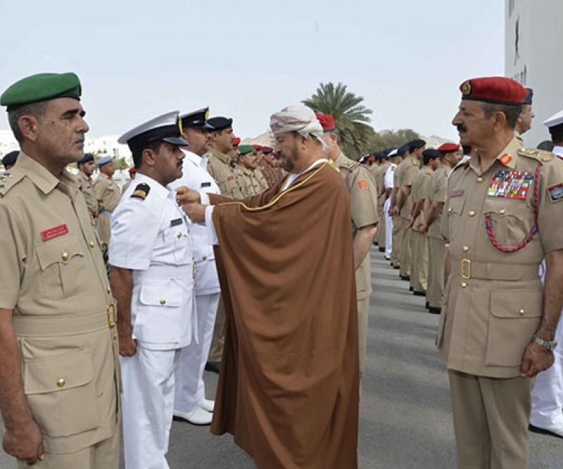 Sultan of Oman Confers ‘Excellent Service’ Medals on Officers