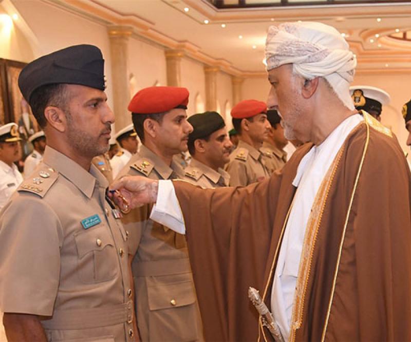 Sultan of Oman Confers Medals on Armed Forces, Royal Guard Officers