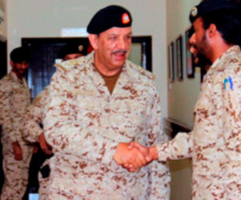 Bahrain’s Commander-in-Chief Inspects Defense Units	