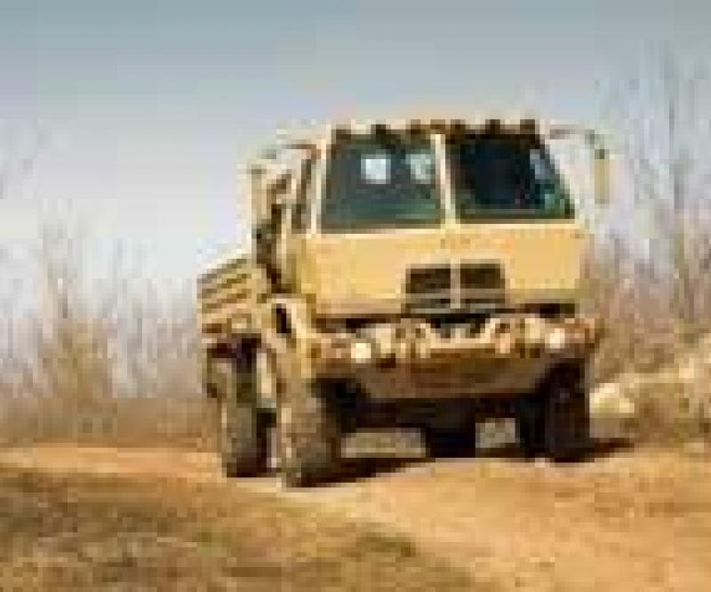 US Army Orders 400+ Oshkosh FMTV Trucks & Trailers