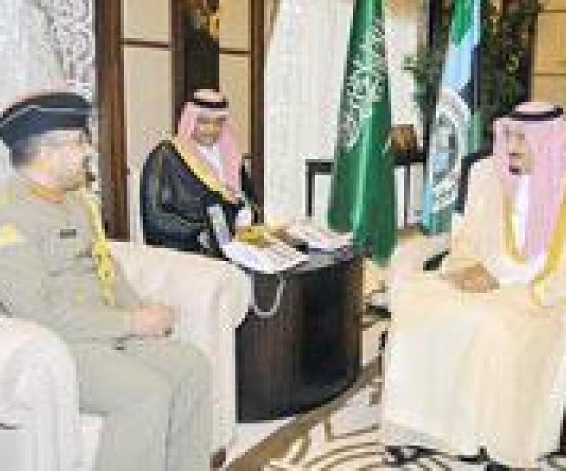 Prince Salman Receives Pakistan’s Defense Attaché
