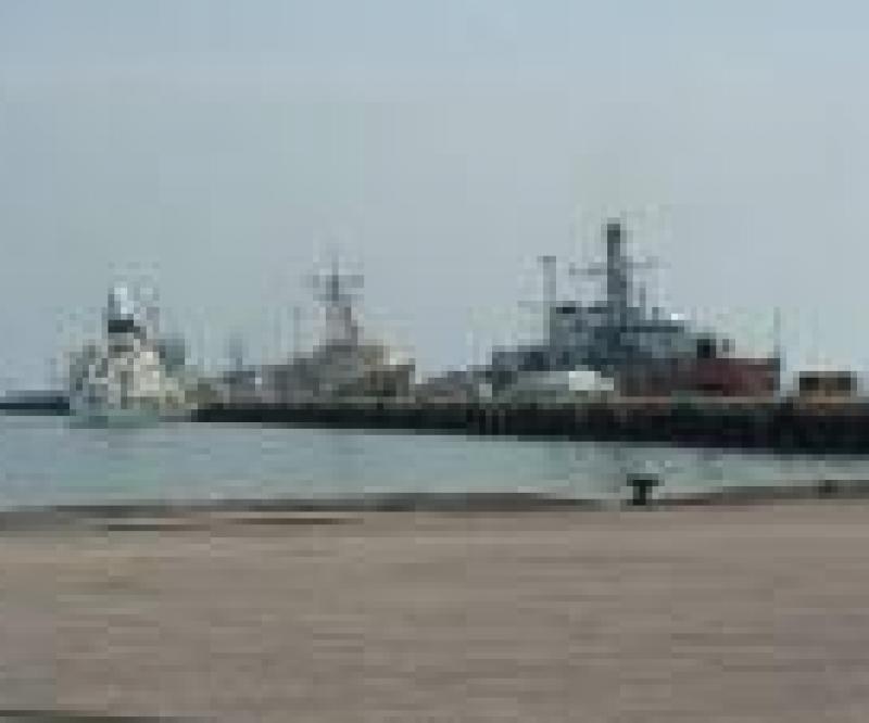 US to expand Bahrain naval base