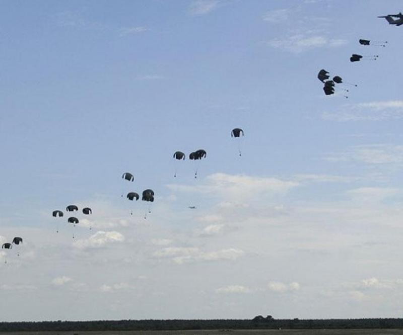 Airbus A400M Airlifter Passes Key Airdrop Test