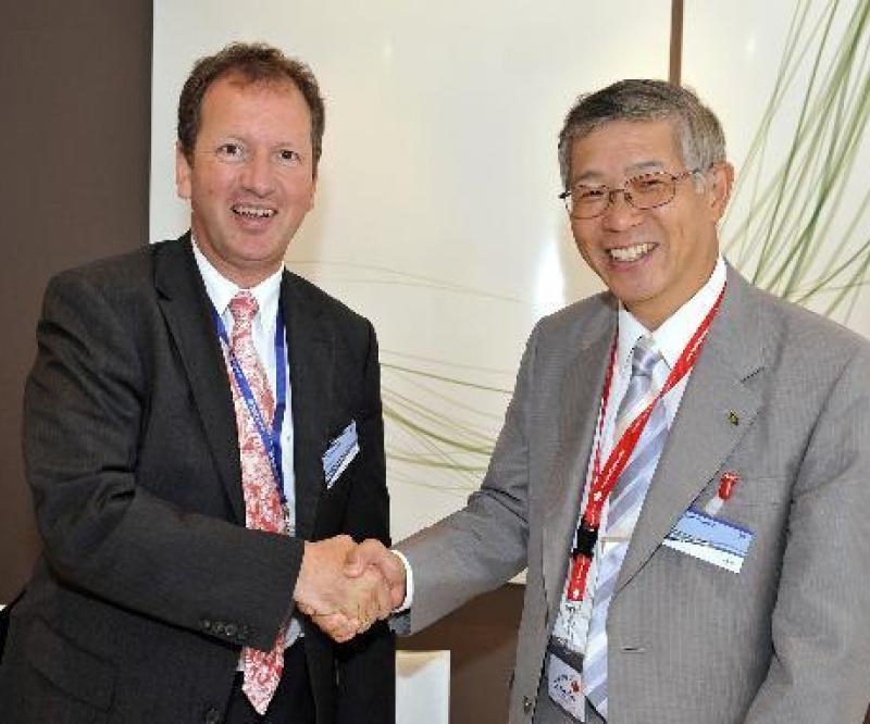 Eurocopter & Kawasaki Extend Cooperation