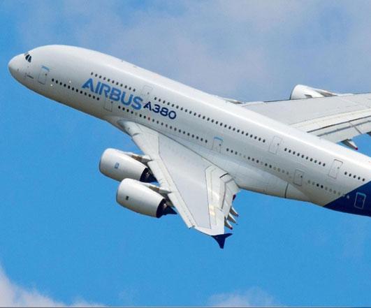 Airbus to Cut Production of A380 Superjumbo from 2017