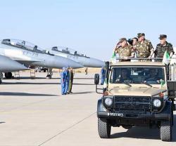 Algerian Chief of Staff Pays Inspection Visit to Oum El Bouaghi Air Base 