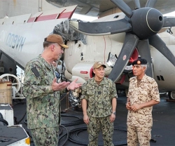Bahrain’s Chief of Staff Tours US Navy Aircraft Carrier USS Nimitz