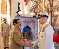 Bahrain’s King, Deputy King Receive Commander of US Central Command