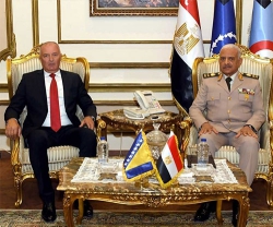 Egyptian Commander-in-Chief Receives Minister of Defense of Bosnia & Herzegovina