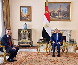 Egyptian President Meets Director of US Central Intelligence Agency (CIA)