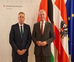 Jordanian Interior Minister Meets Austrian Counterpart in Vienna