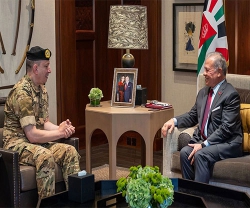 Jordanian King, Army Chief Receive Commander of Lebanese Army 