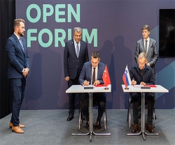 Otokar, Guardiaris Sign Strategic Cooperation Agreement Otokar, Guardiaris Sign Strategic Cooperation Agreement